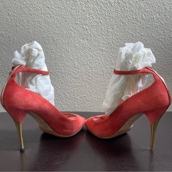 100% Authentic Miu Miu Coral Ankle Strap w Gold Heel Size 6.5 - Picture 6 of 12